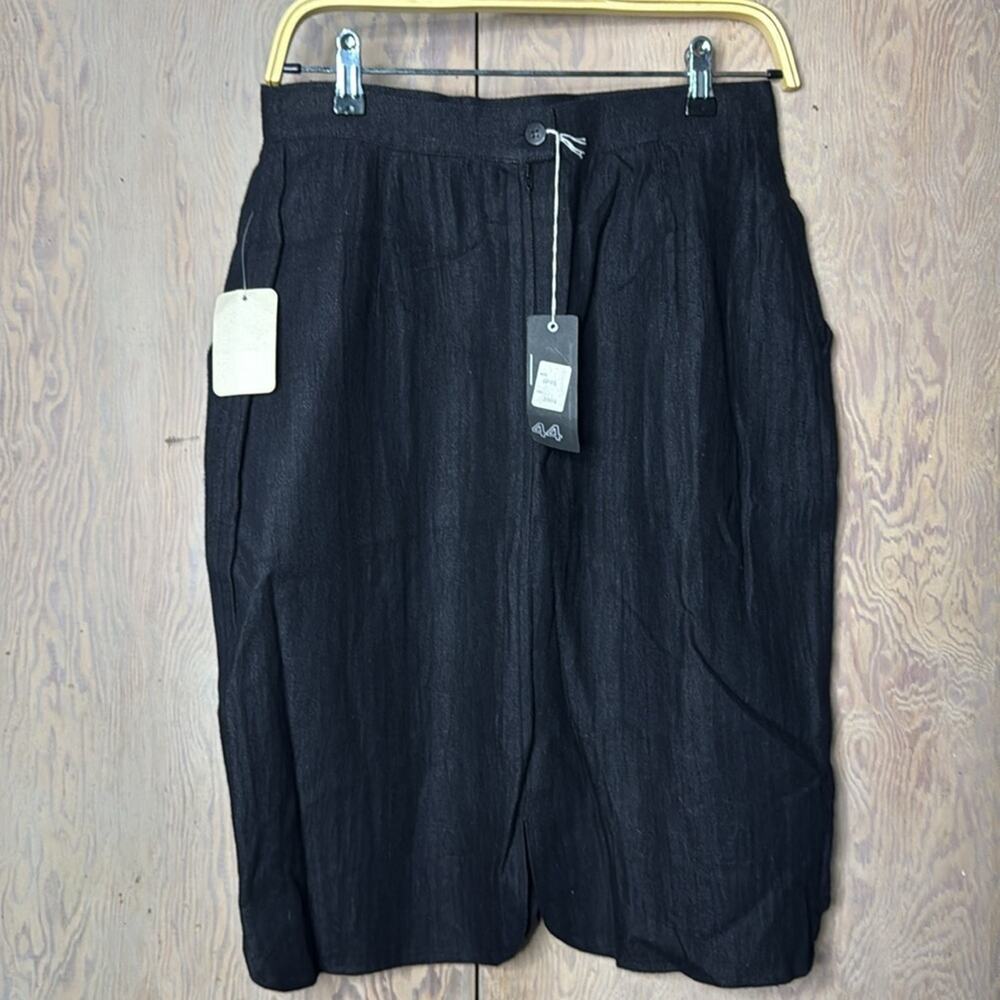 Vintage NWT Umberto Ginocchietti Black Petal Skirt Made in Italy - Picture 2 of 7